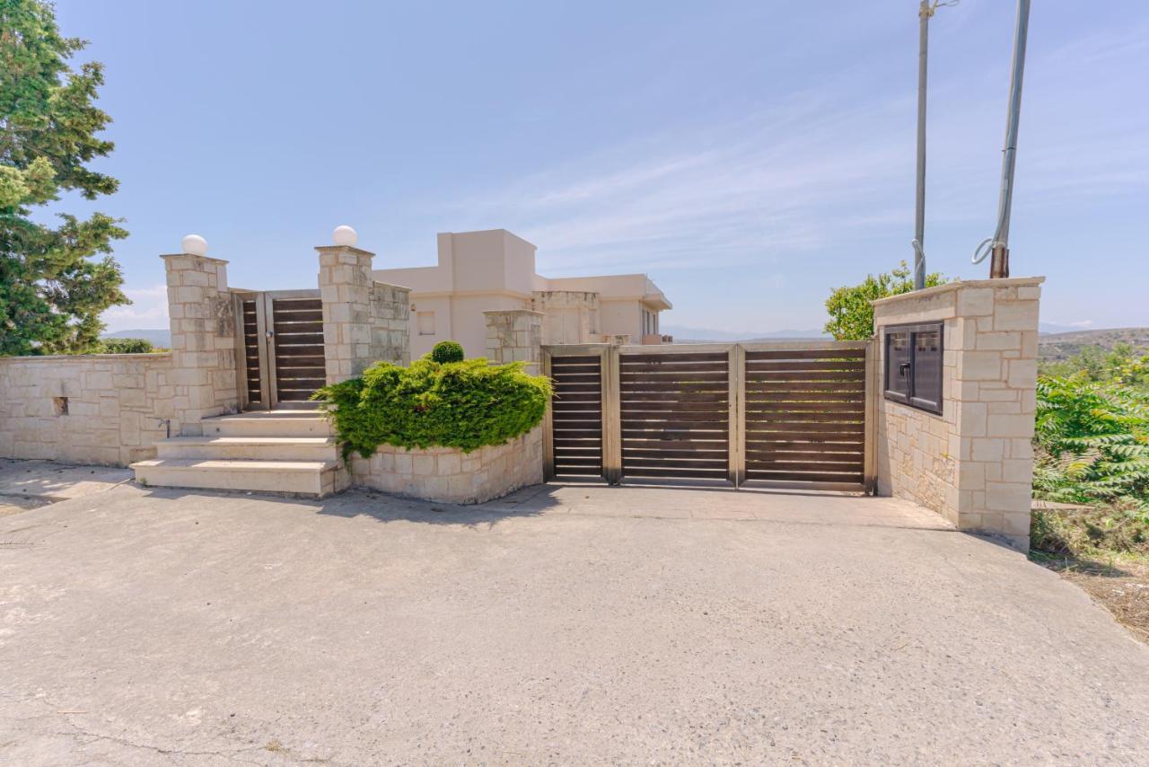 Blue Sky Villa In Crete Epano Vathia Екстериор снимка