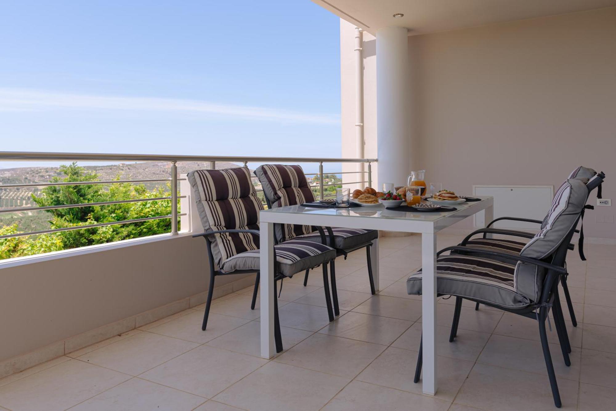 Blue Sky Villa In Crete Epano Vathia Екстериор снимка