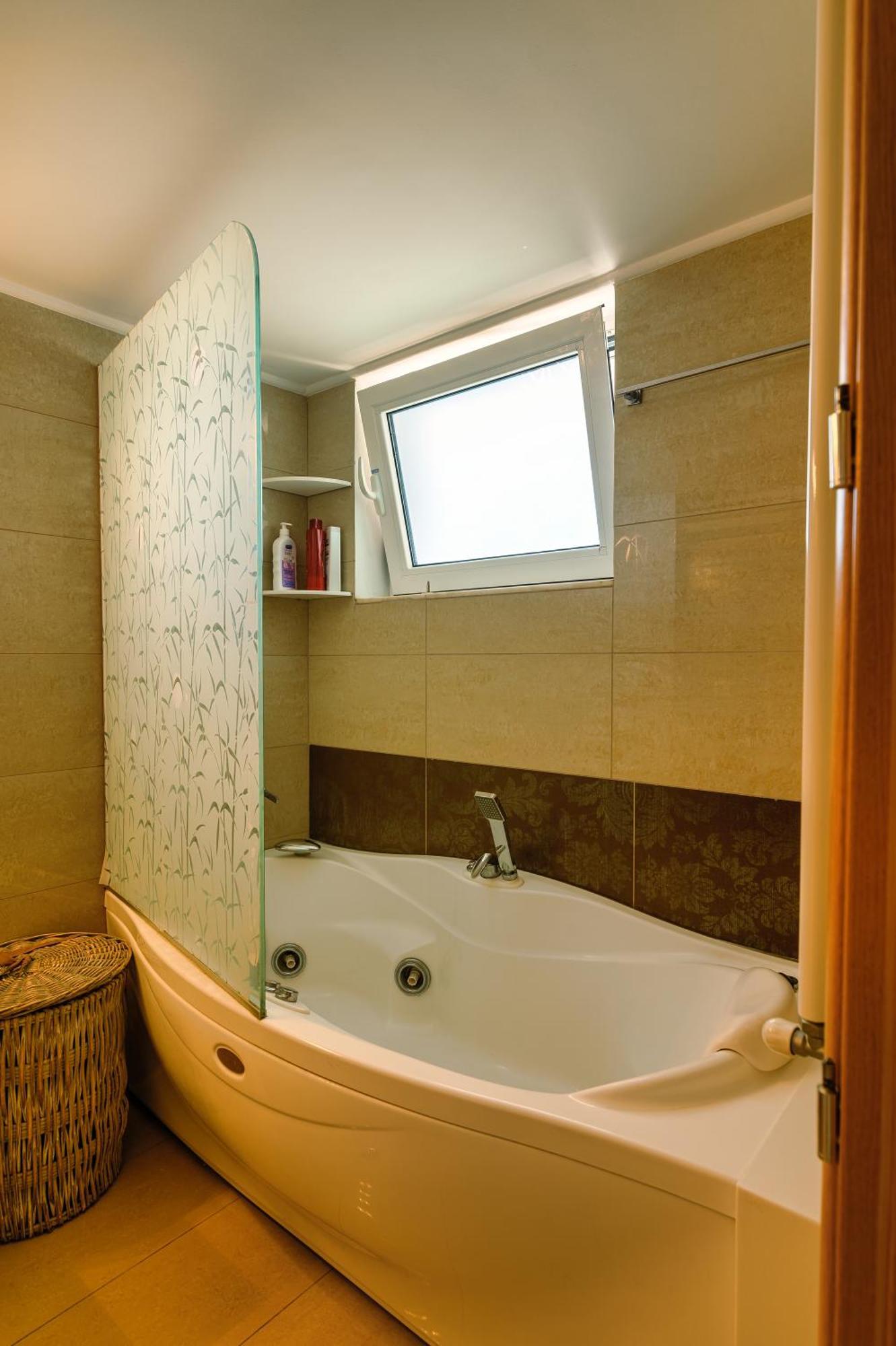 Blue Sky Villa In Crete Epano Vathia Екстериор снимка
